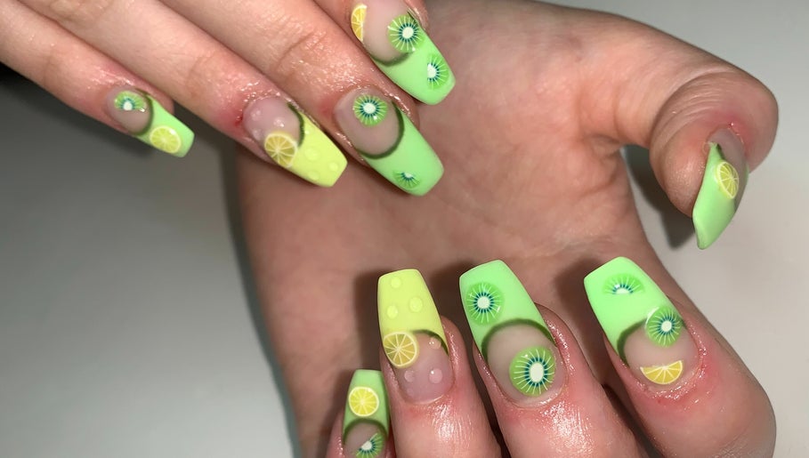 Skye’s Nails and Beauty image 1