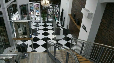Lazarou Barbers Duke Street image 3