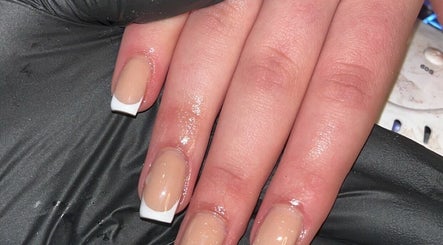 The Beauty HQ Notts image 3