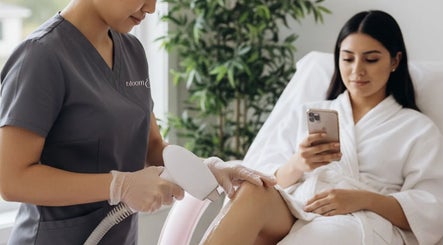 Bloom & Bare Roodepoort mobile laser hair removal session in Roodepoort, Gauteng, ZA.
