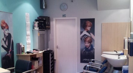 Masterclass Hair Studio image 2