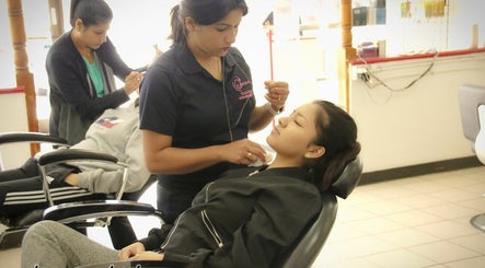 AIB Threading Salon - Grand Prairie