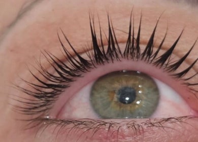 Close-up of mascara-free lash extensions by I Dream of Lashes, Melbourne, Victoria, AU.