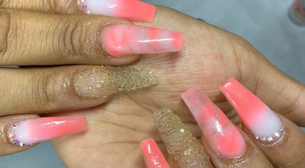 The Nail Finesser image 2