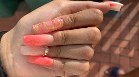 The Nail Finesser image 3
