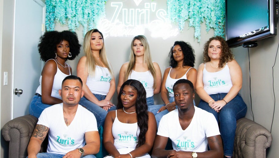 Zuri’s Silhouette Bar image 1