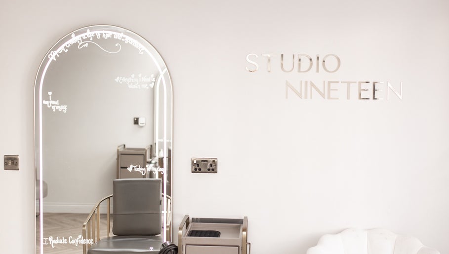 Studio Nineteen slika 1