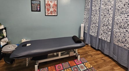 Pain and Rehab care Physical Therapy -Studio 3 Monread