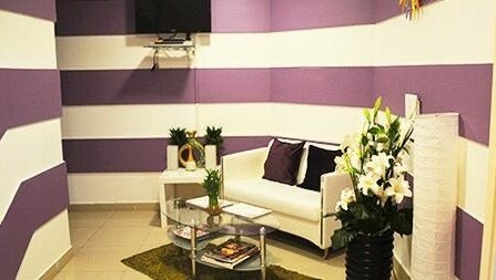 Shine N Glow Beauty Salon image 1