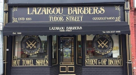 Lazarou Barbers Tudor Stret imagem 3