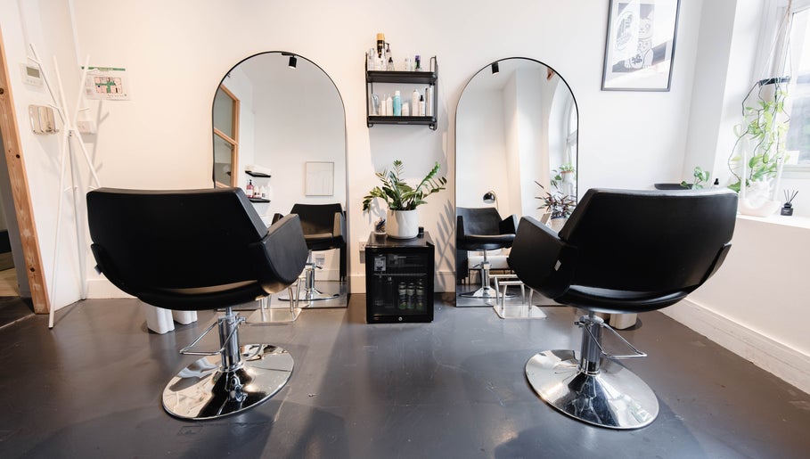 Haircvlt Hackney image 1
