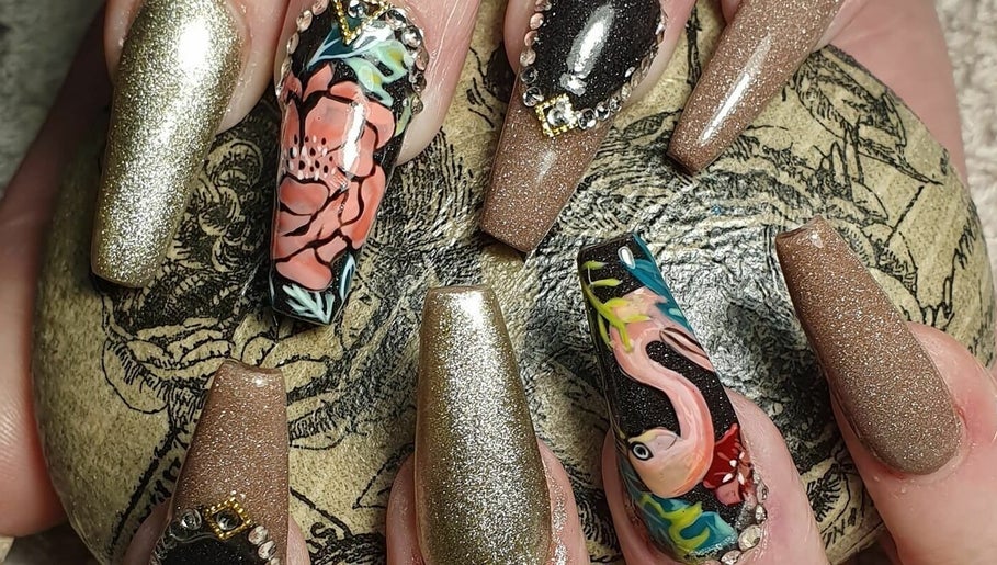 Immagine 1, Taintless Nails