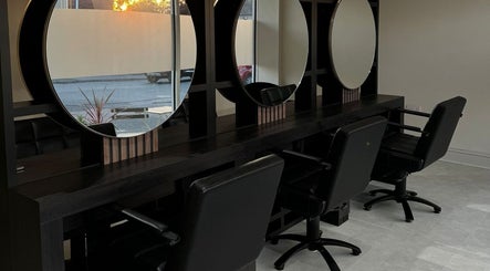 Image de Raine Hair and Beauty 2