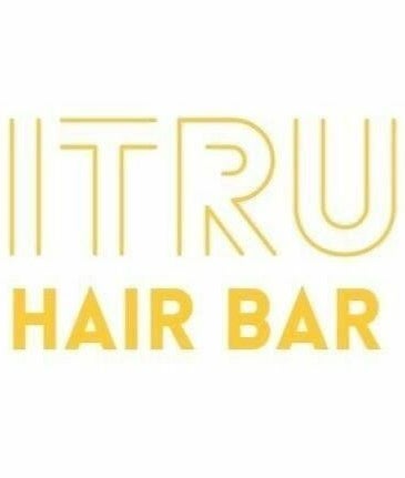 Kal at Citrus Hair Bar obrázek 2