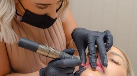 Zovia Beauty image 3