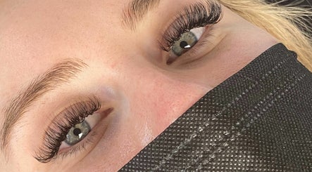 RAIN Brows & Lashes image 2