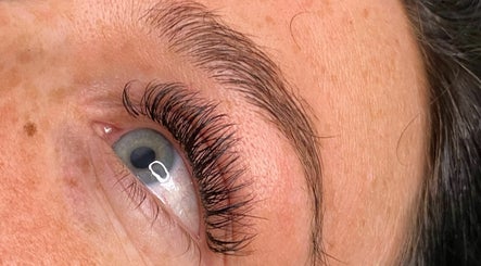 RAIN Brows & Lashes image 3