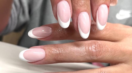 Suzi Q Nails image 2