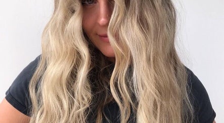 Hair by Aoife Breen imej 3