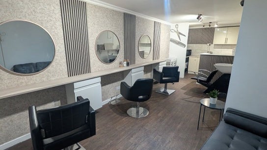 Amara's Hair Lounge