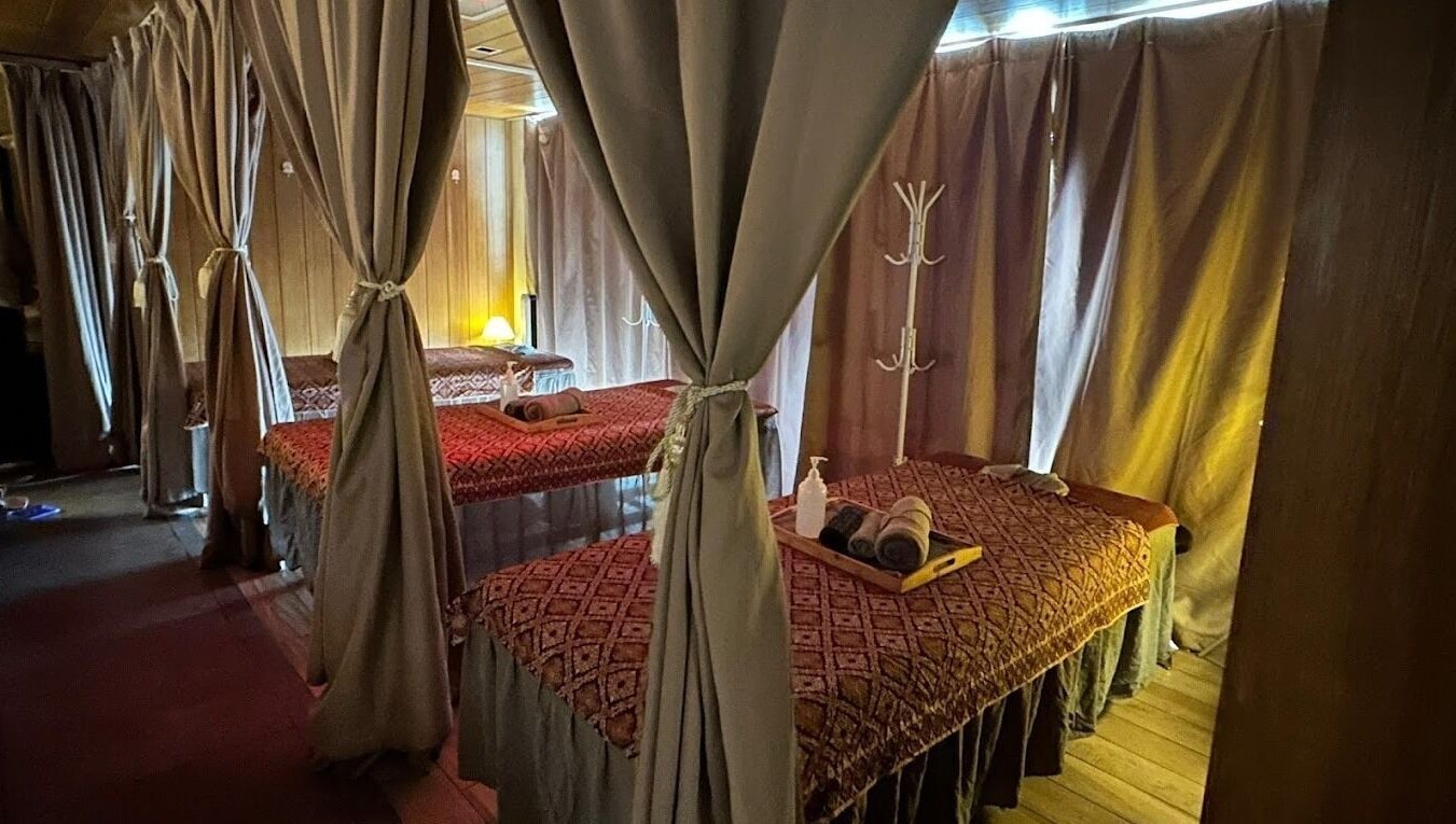 Cozy massage room at Impiana Genting, Genting Highlands, Pahang, MY with soft lighting and luxury decor.