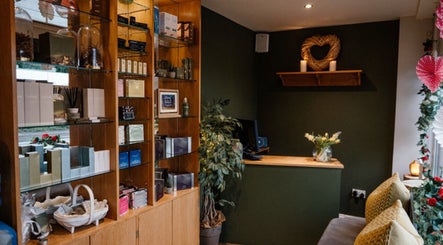 Aimes Health & Beauty