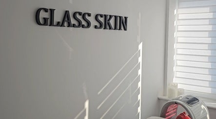Glass Skin