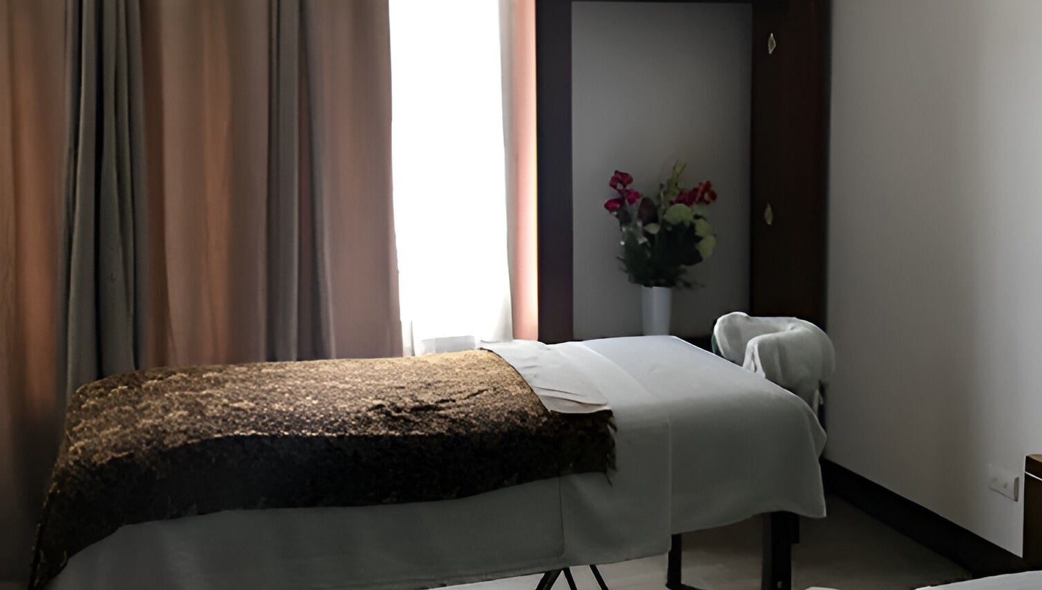 Sala de masaje en Los Yoses MíoDerma Spa Ritual Stress Control, San Pedro, San José, CR.