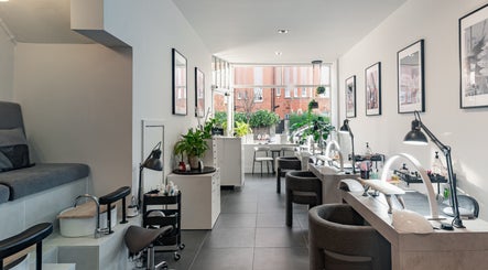 Salon Mari Chiswick