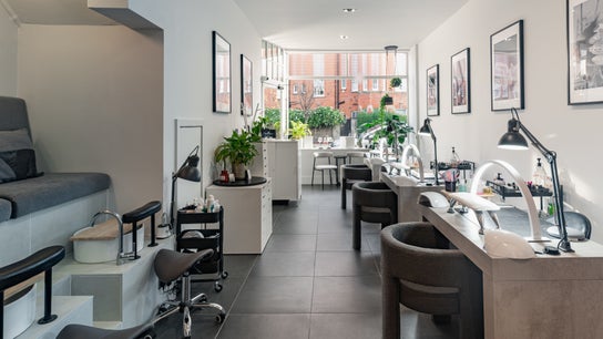 Salon Mari Chiswick