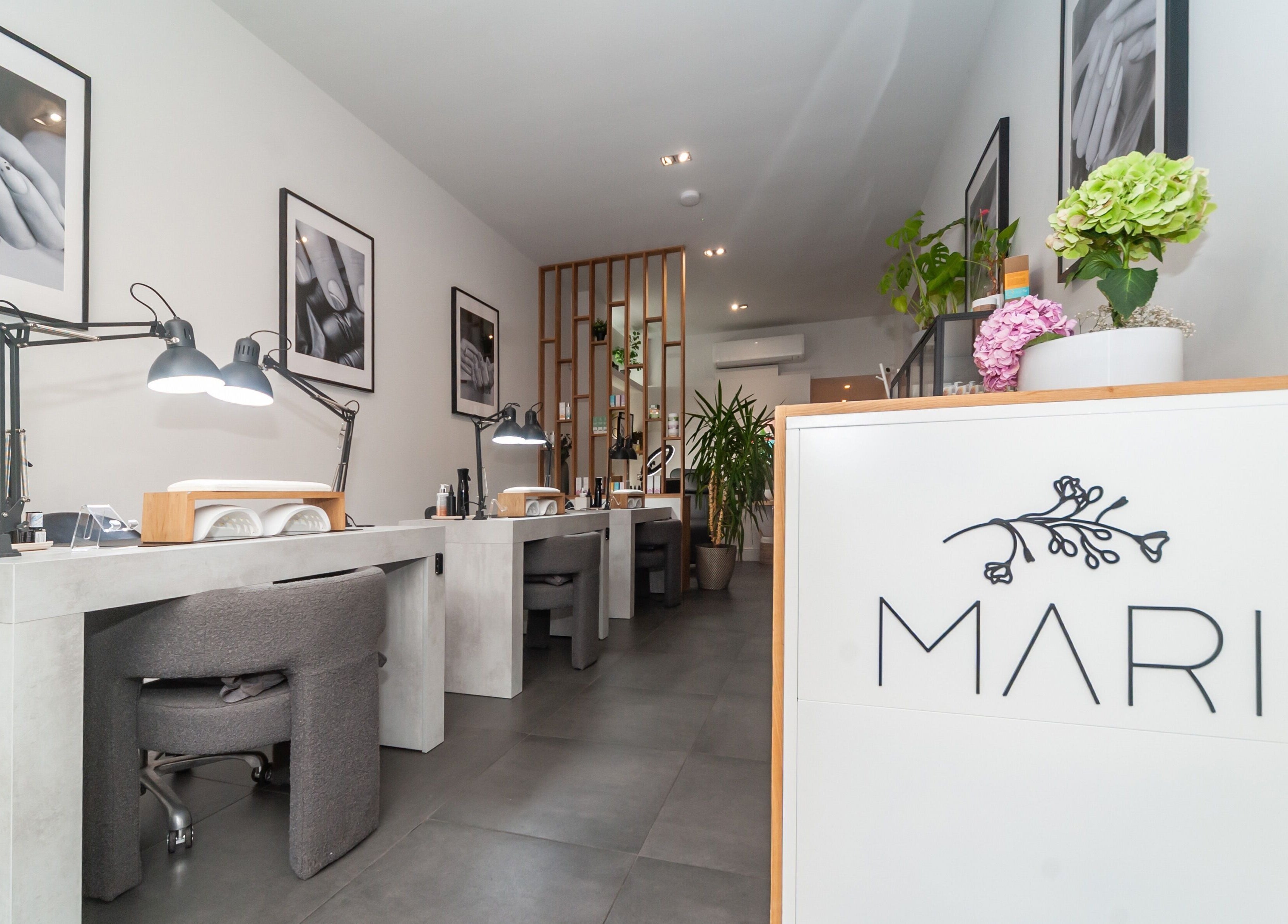 Stylish interior of Salon Mari Chiswick with modern design in London, England, GB.