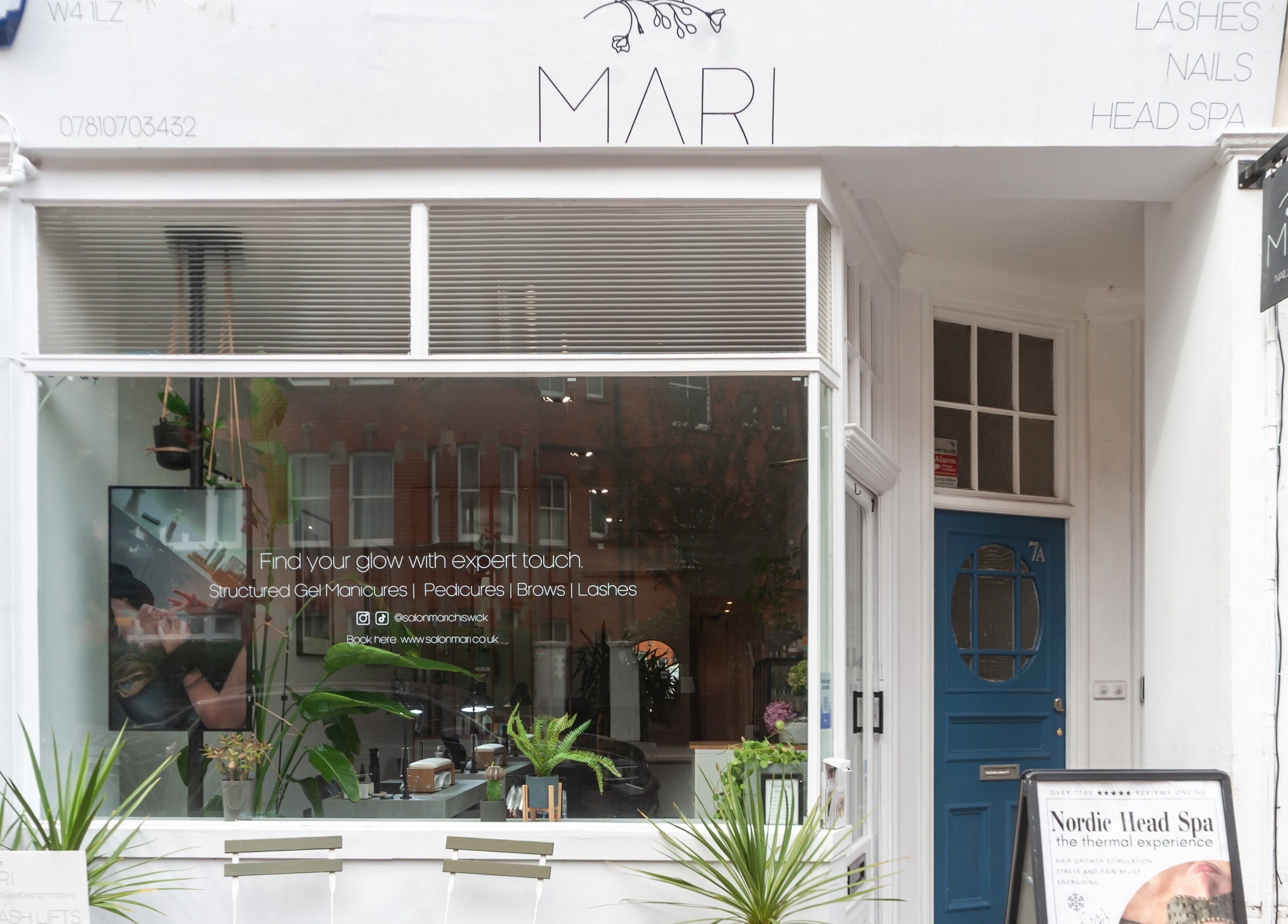Front view of Salon Mari Chiswick showcasing elegance, located in London, England, GB.