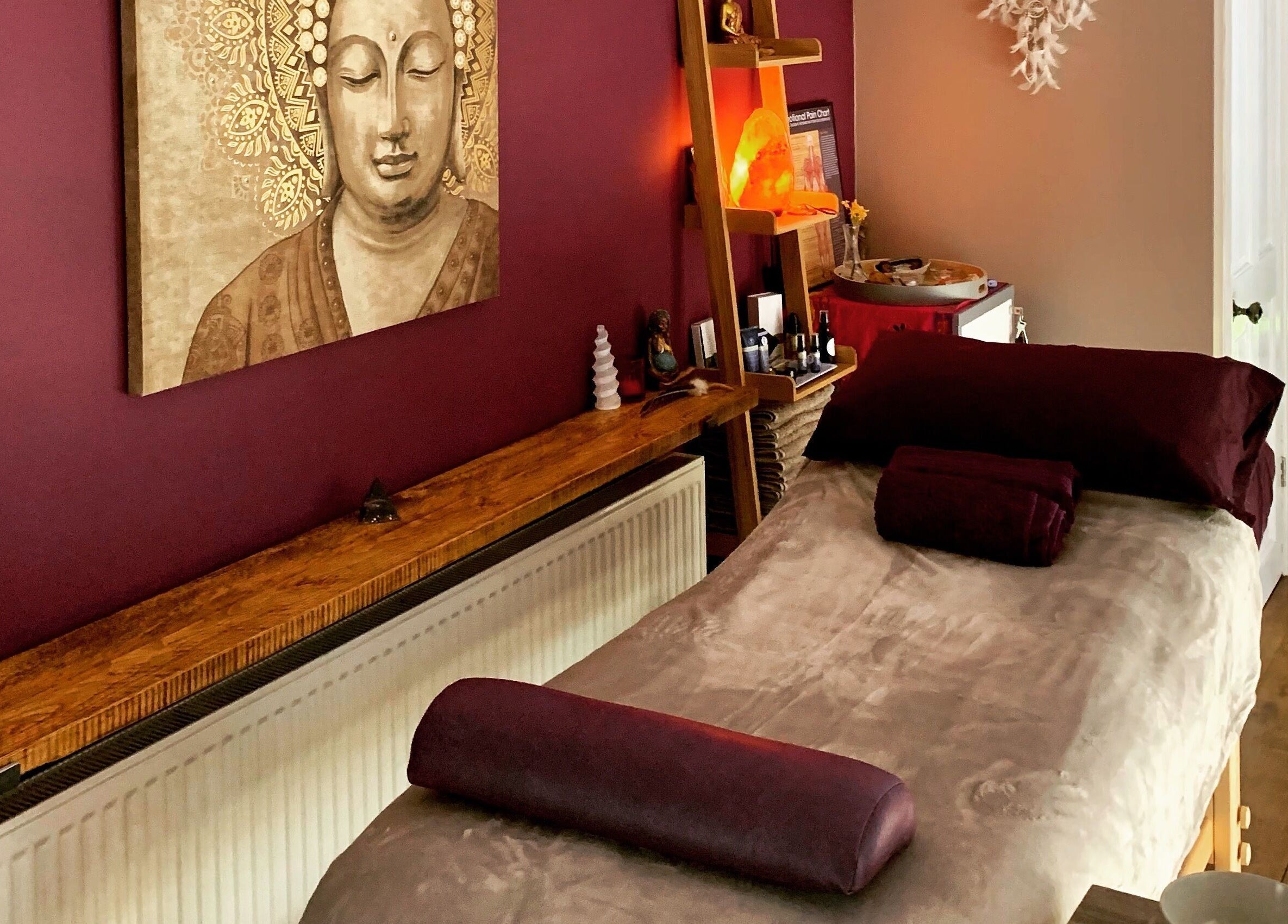 Relaxing therapy room at Wellbeing and Healing with Lisa, Birkenhead, England, GB.