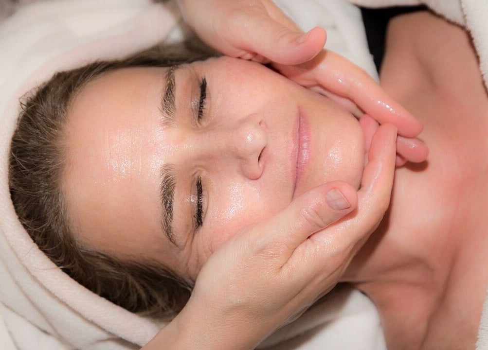 Relaxing facial treatment at Wellbeing and Healing with Lisa in Birkenhead, England, GB.