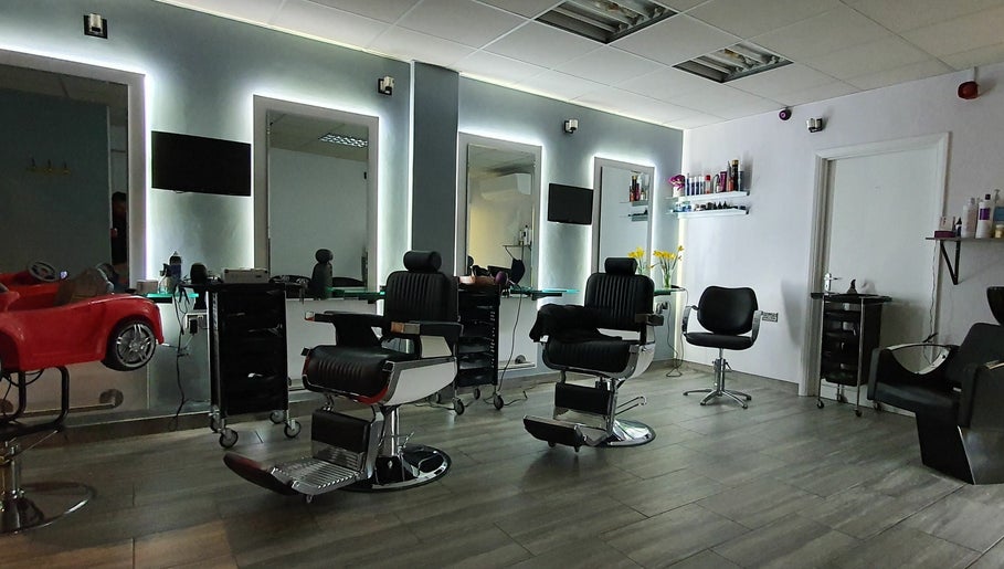 Whitton Station Barbers & Ladies Hairdresser image 1