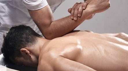 Myaree Sports Massage billede 3