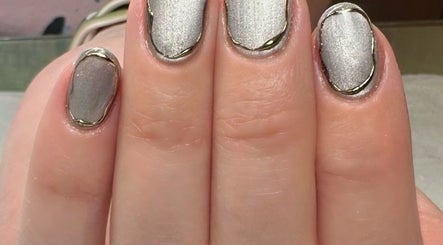 Sparkle Nails By Lynsey image 2