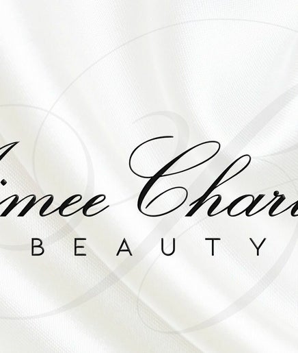 Aimee Charlotte Beauty – obraz 2