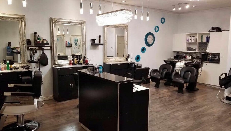 Salon 1up image 1