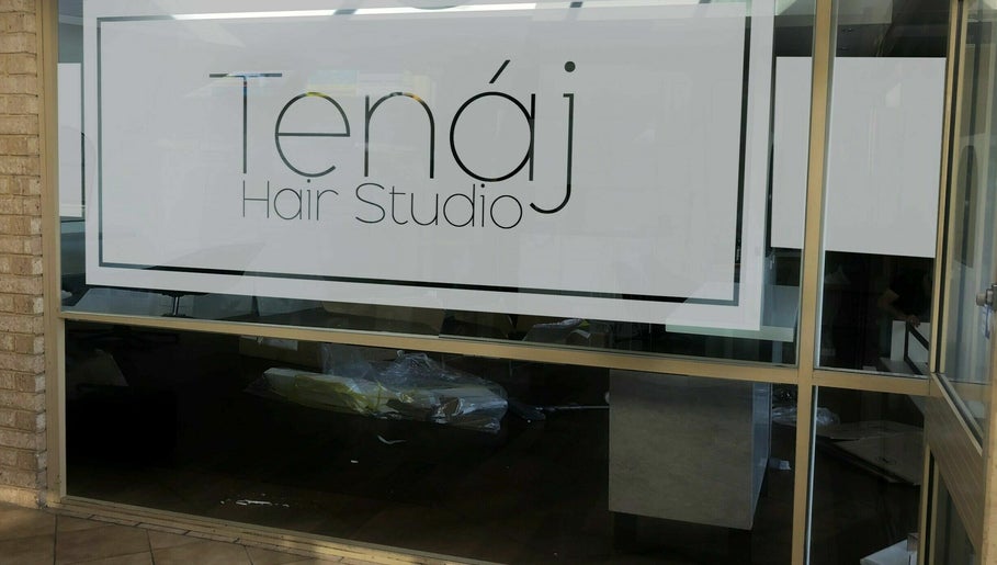 Tenaj Hair Studio, bild 1