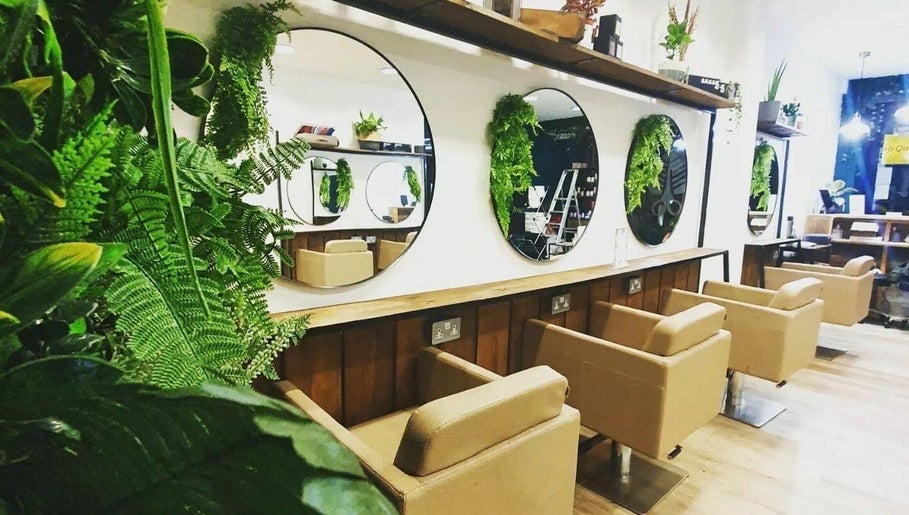 Evergreen Salon Durham Road kép 1