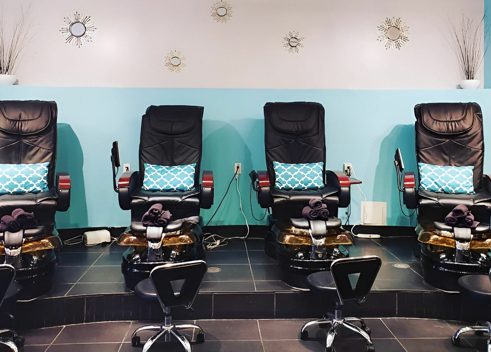 Luxe pedicure chairs at Posh Contessa Nails Spa in Burlington, Ontario, CA offer a relaxing spa experience.