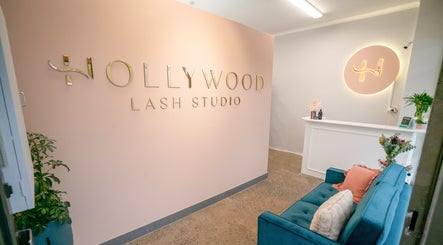 Hollywood Lash Studio