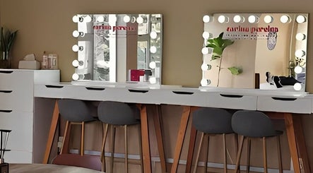 Elegant vanity mirrors at Lashcore | Somerset West, Cape Town, Western Cape, ZA.