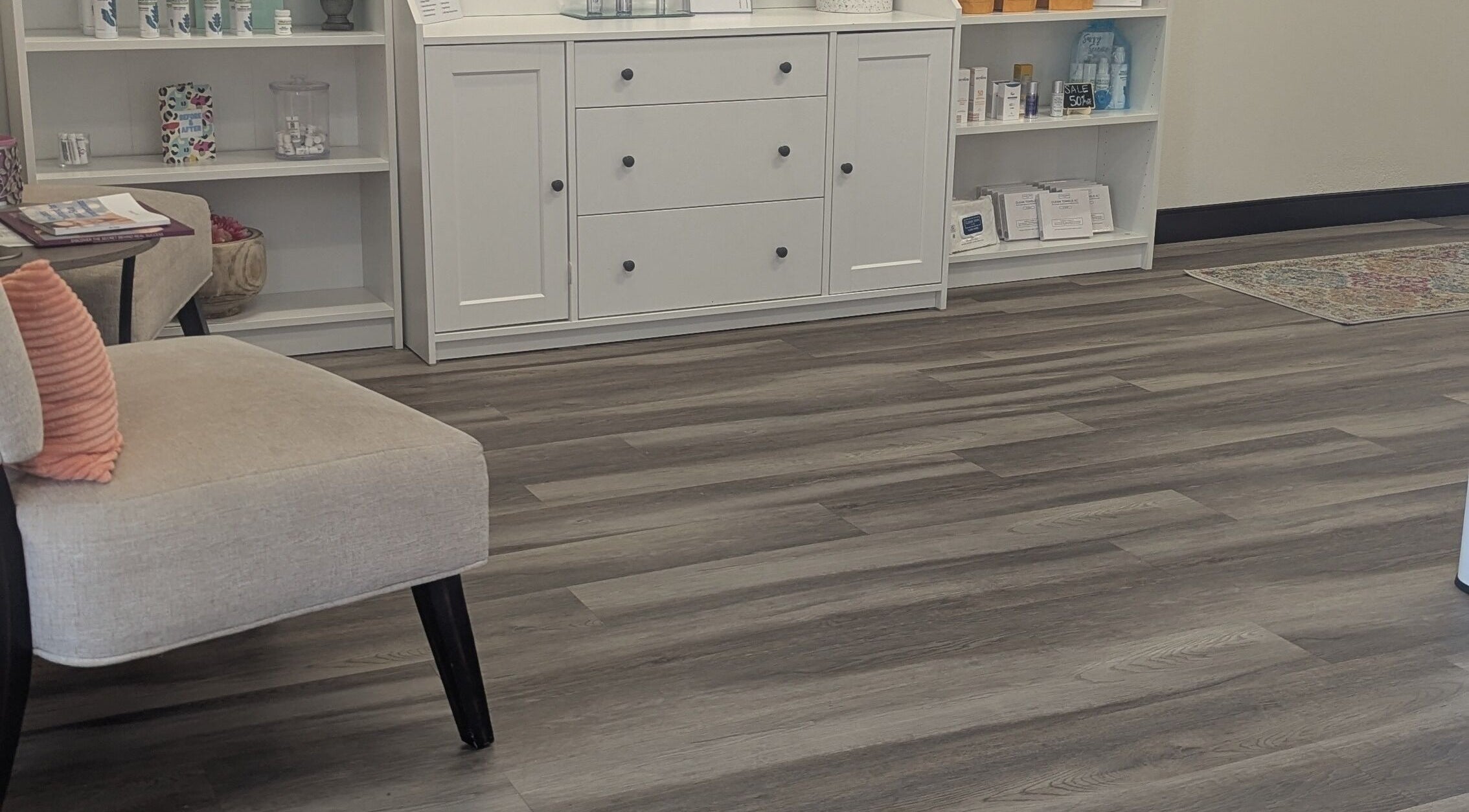 Reception area at West Valley Aesthetics in Glendale, Arizona, US with elegant decor and comfortable seating.