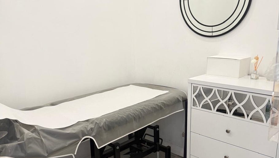 Lash It Up Beauty Salon Enfield image 1