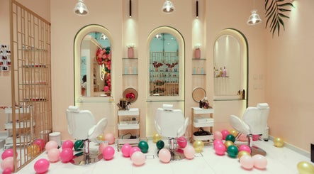 Cuts and Nails Beauty Salon