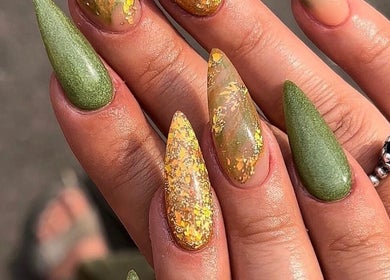 Detailed nail art by Amylee Whitehouse - Nail Artist and Trainer in Chesterfield, England, GB.