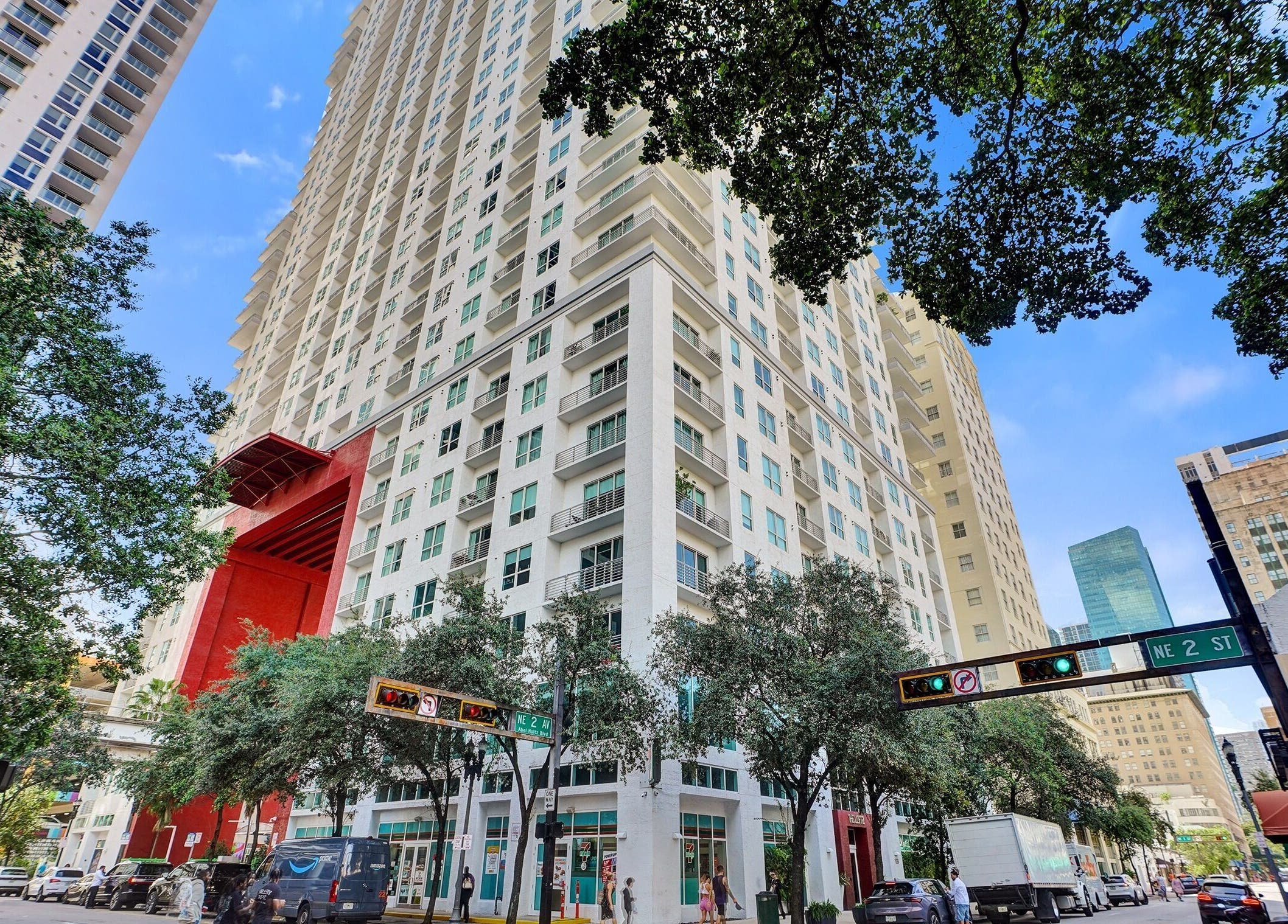 Street view of Sodada Salon in Miami, Florida, with modern high-rise surroundings.