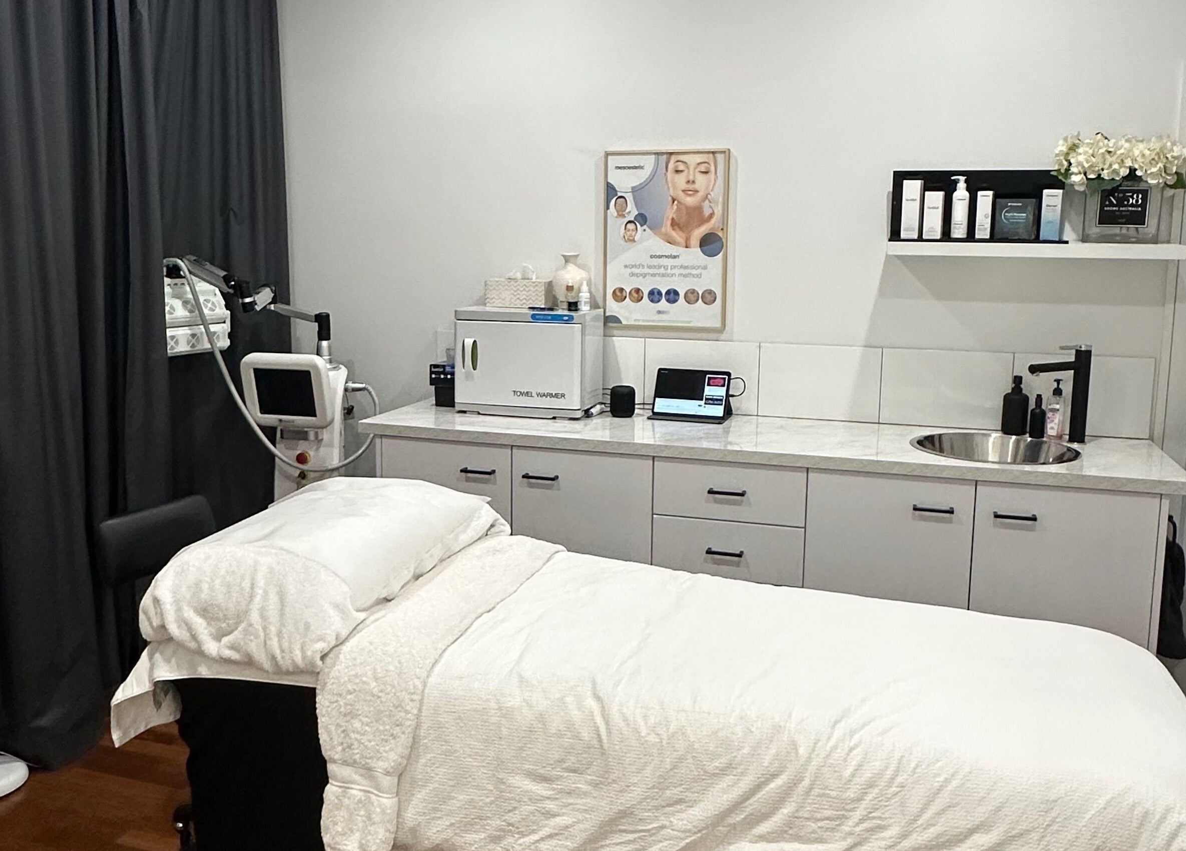 Calming treatment room at Brows Australia - Launceston, showcasing modern equipment in Launceston, Tasmania, AU.